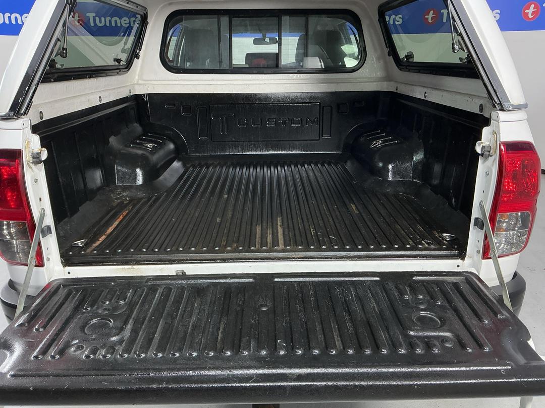 Photo '14' of Toyota Hilux