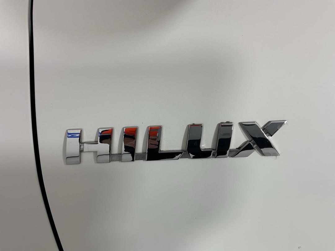 Photo '29' of Toyota Hilux