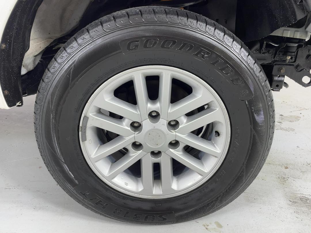 Photo '9' of Toyota Hilux