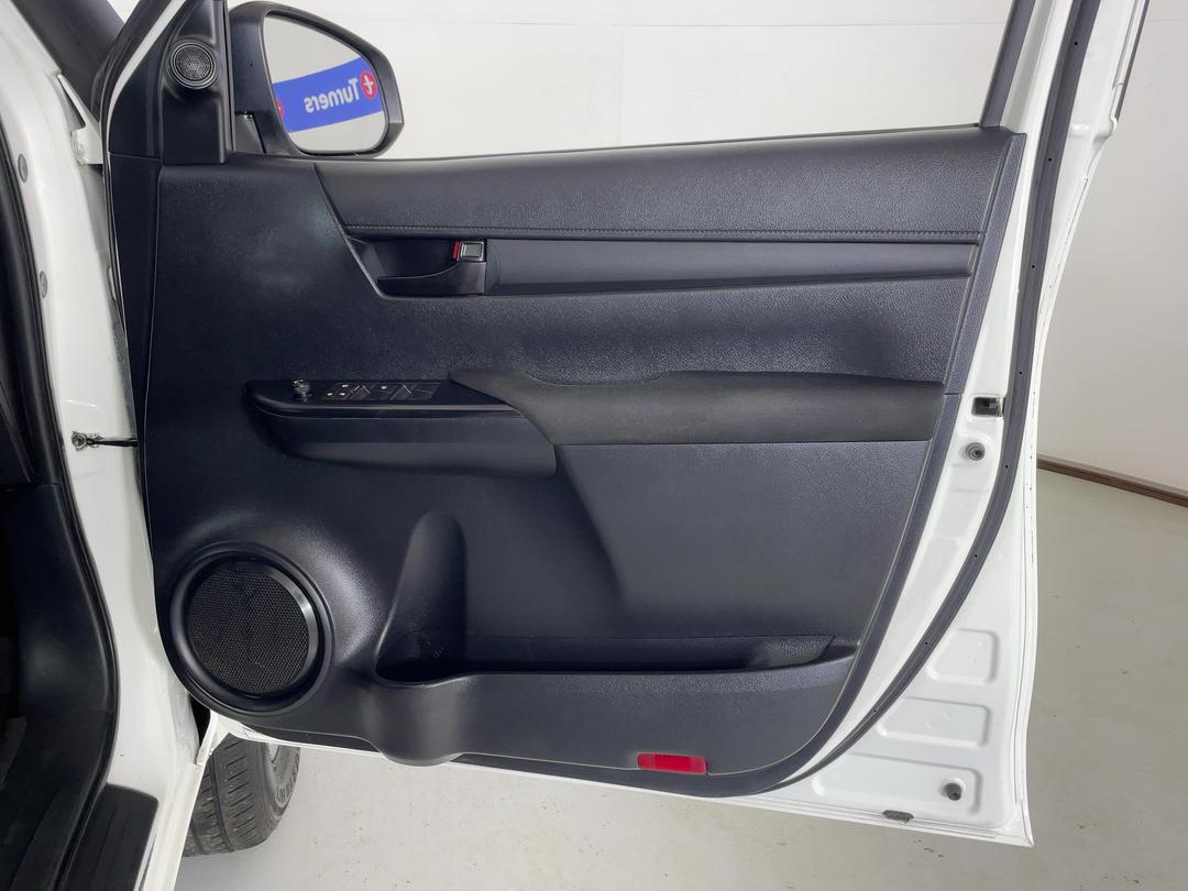 Photo '15' of Toyota Hilux
