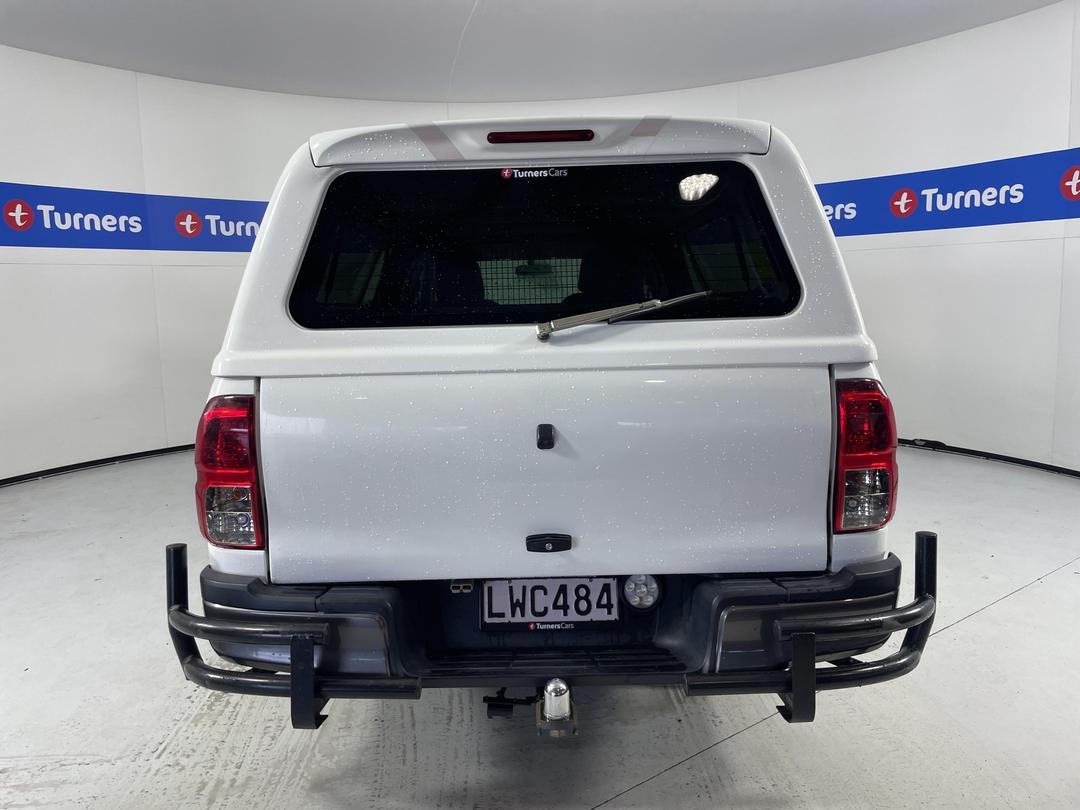 Photo '6' of Toyota Hilux