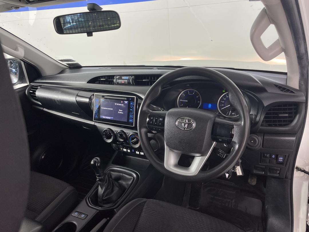 Photo '17' of Toyota Hilux