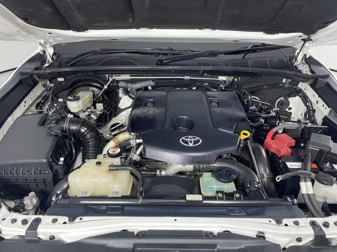 Photo '13' of Toyota Hilux