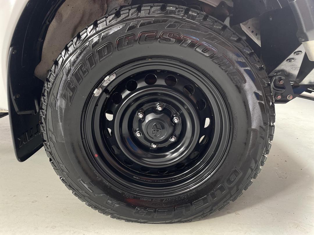 Photo '9' of Toyota Hilux