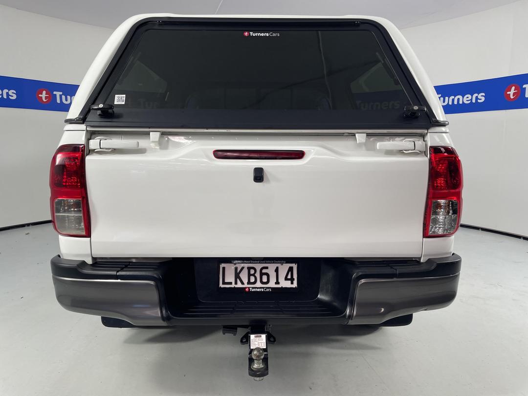 Photo '6' of Toyota Hilux