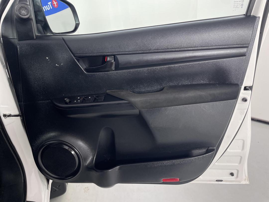 Photo '15' of Toyota Hilux