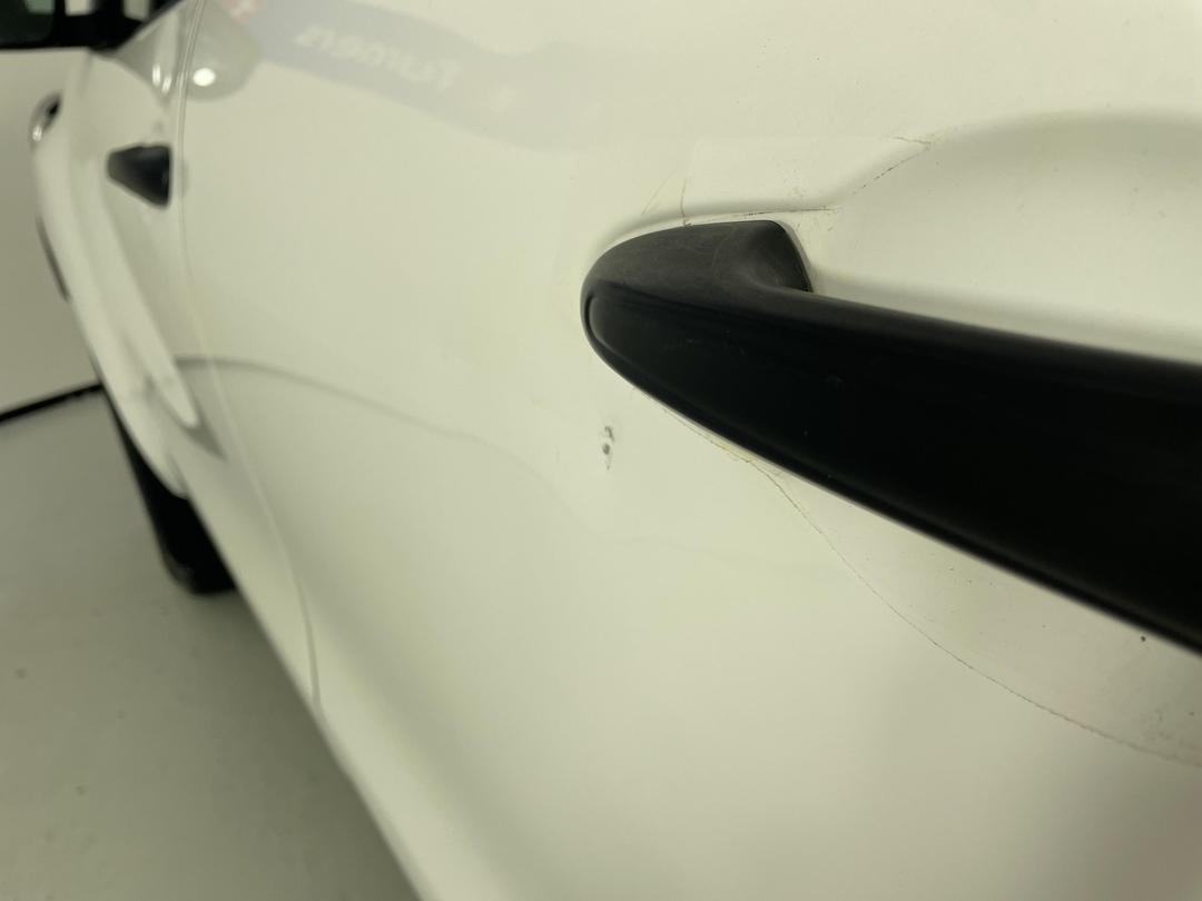 Photo '34' of Toyota Hilux