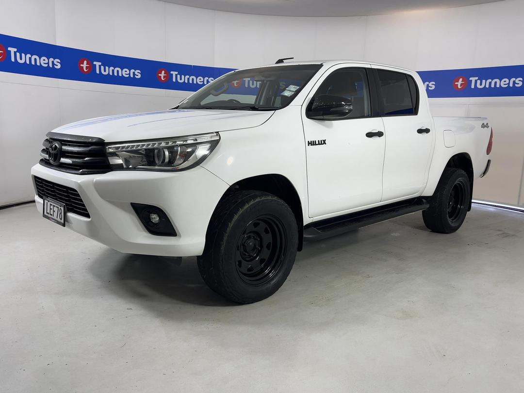 Photo '4' of Toyota Hilux