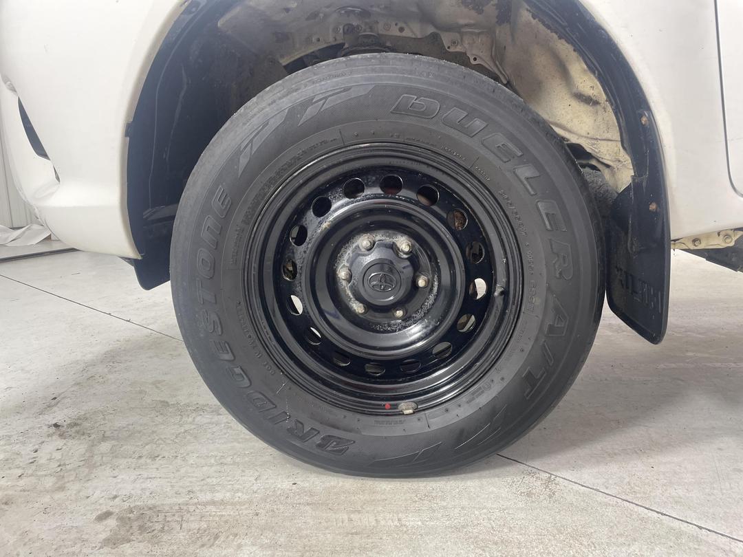 Photo '10' of Toyota Hilux