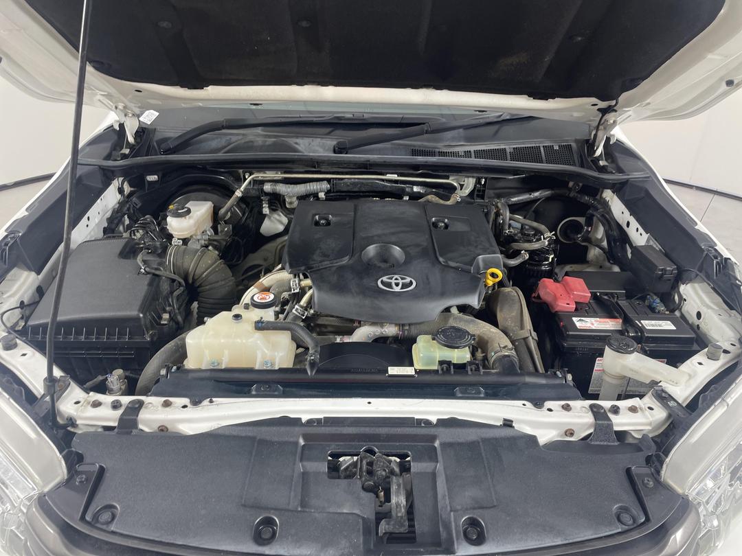 Photo '13' of Toyota Hilux