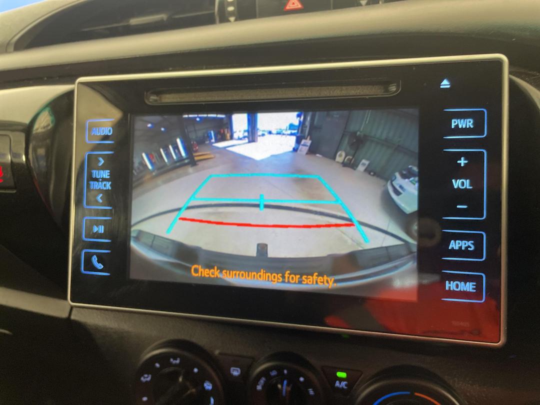 Photo '23' of Toyota Hilux