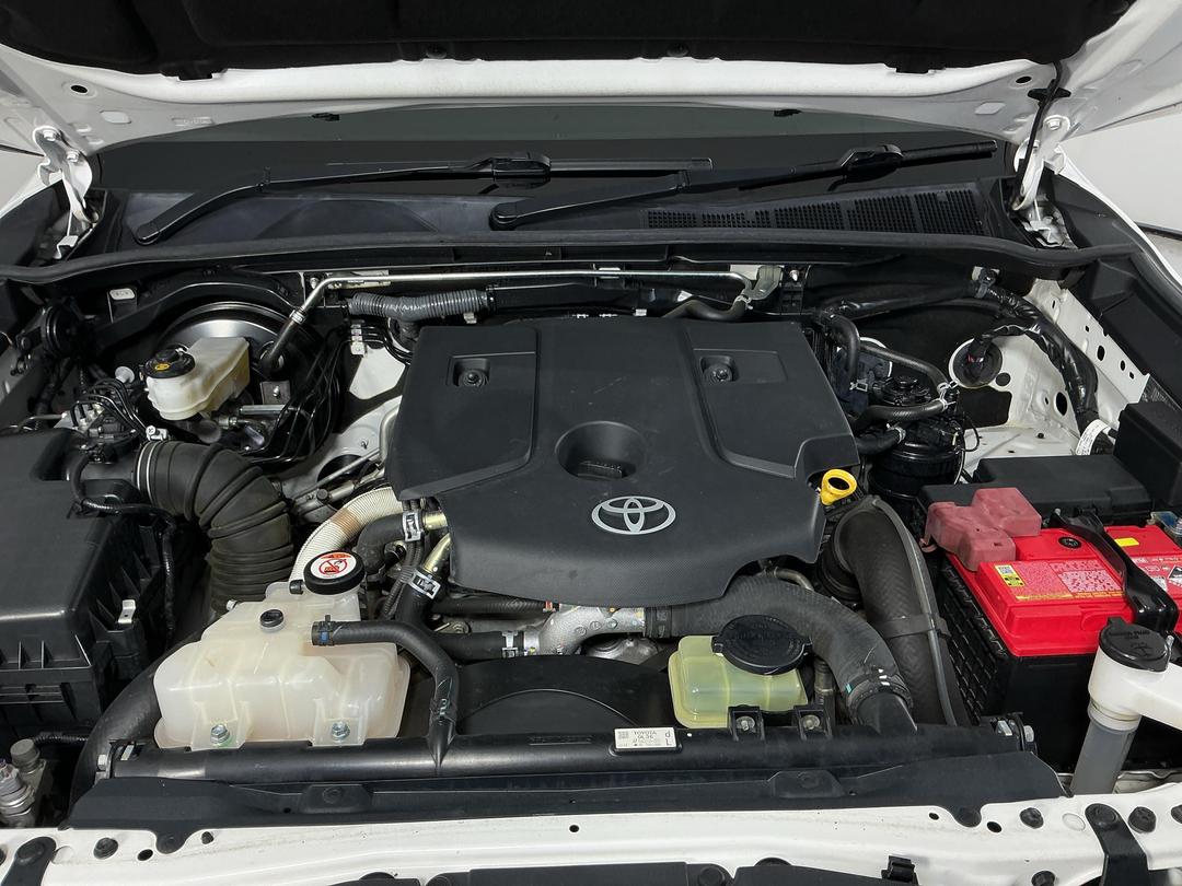 Photo '13' of Toyota Hilux