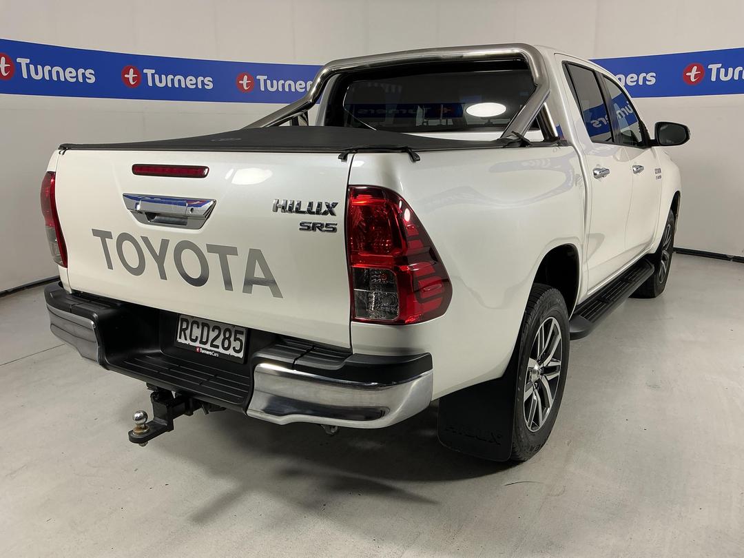 Photo '7' of Toyota Hilux