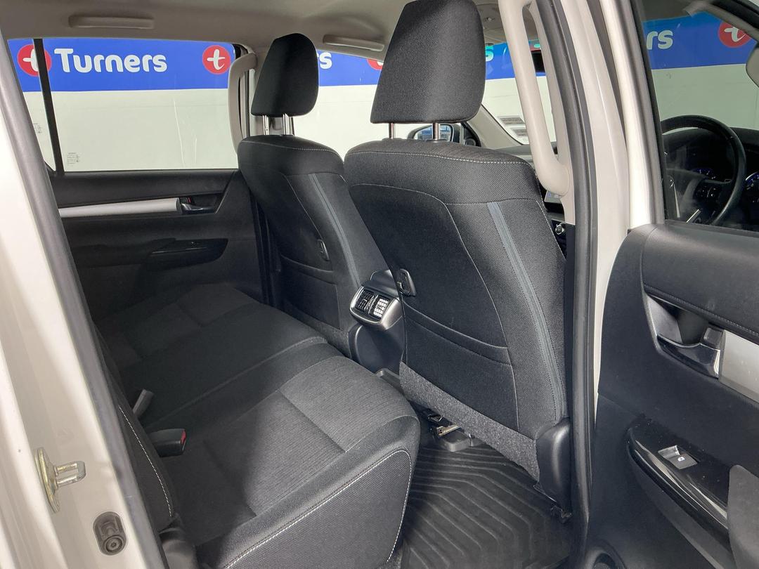 Photo '20' of Toyota Hilux