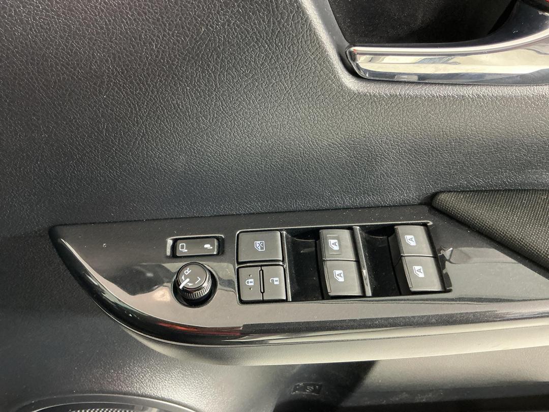 Photo '26' of Toyota Hilux