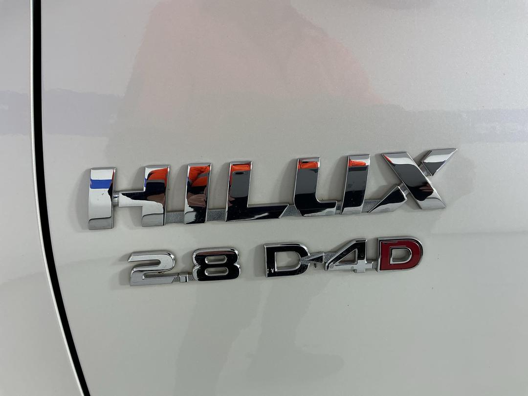 Photo '29' of Toyota Hilux