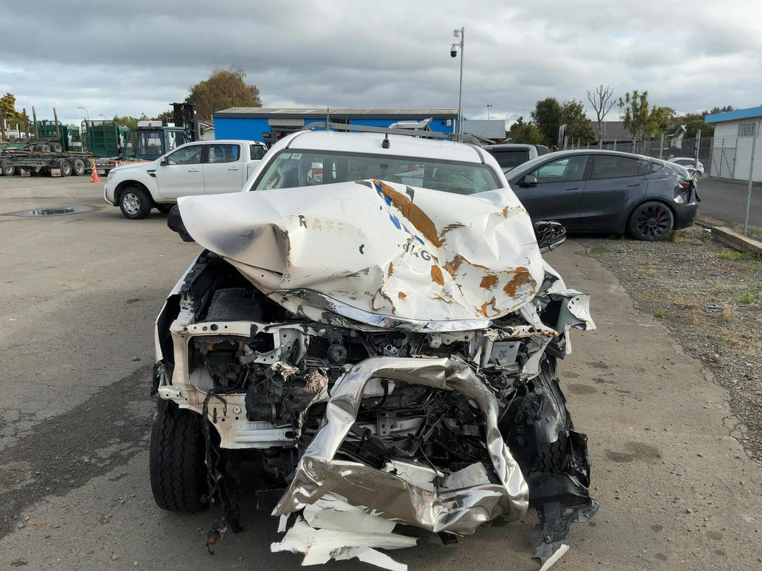 Photo '2' of Toyota Hilux S TD EC