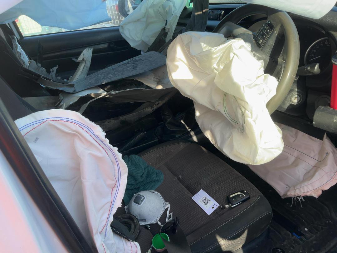 Photo '10' of Toyota Hilux S TD DC