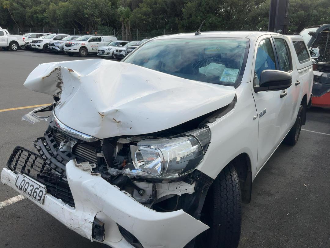 Photo '2' of Toyota Hilux S TD DC