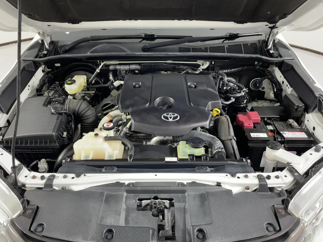 Photo '13' of Toyota Hilux