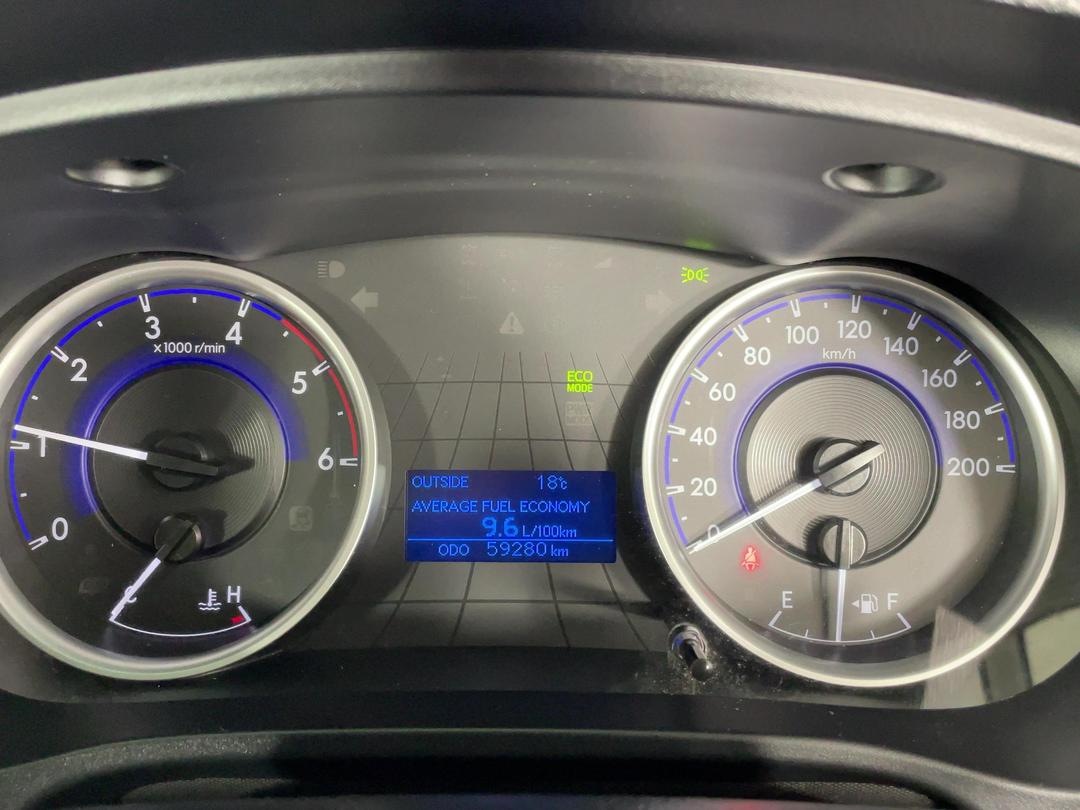 Photo '21' of Toyota Hilux