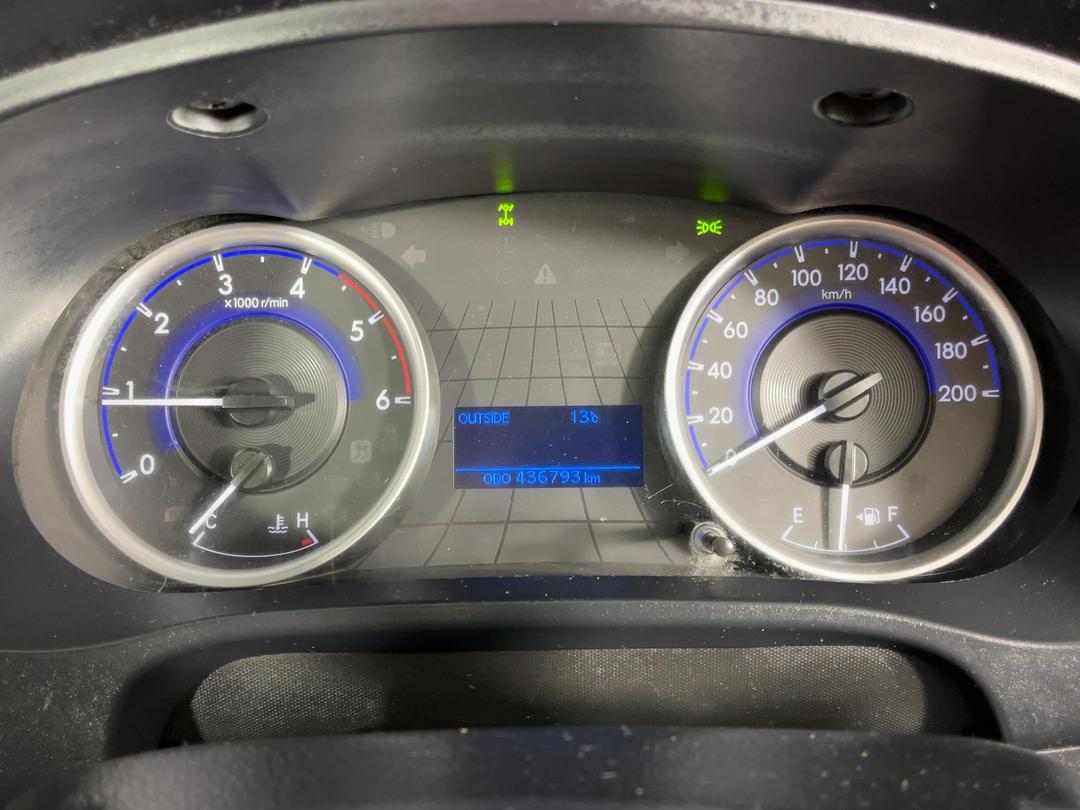 Photo '21' of Toyota Hilux
