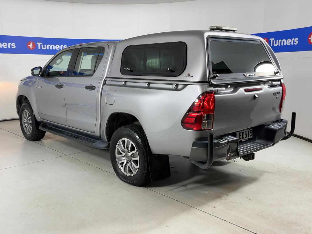 Photo '5' of Toyota Hilux