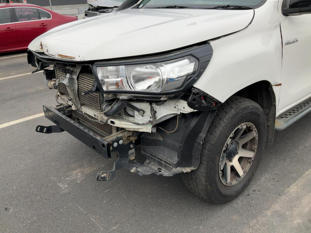 Photo '12' of Toyota Hilux SR TD DC Photo '12' of Toyota Hilux SR TD DC