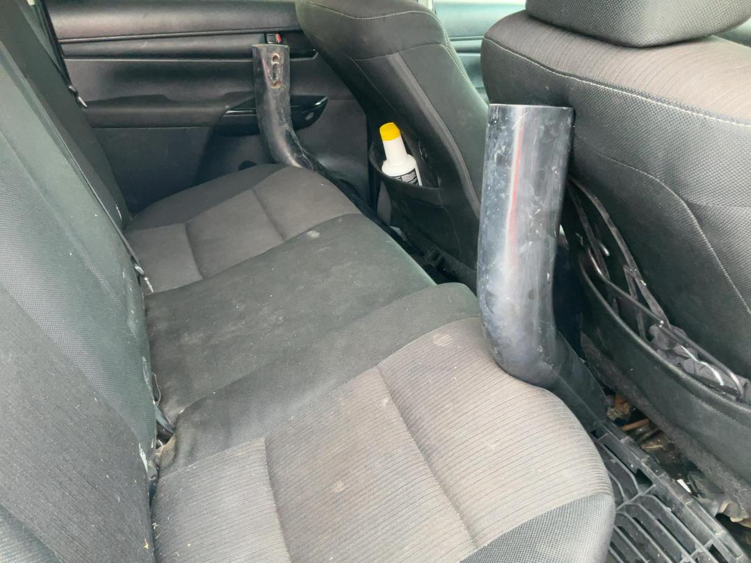 Photo '17' of Toyota Hilux SR TD DC Photo '17' of Toyota Hilux SR TD DC