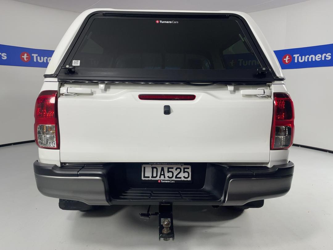 Photo '6' of Toyota Hilux