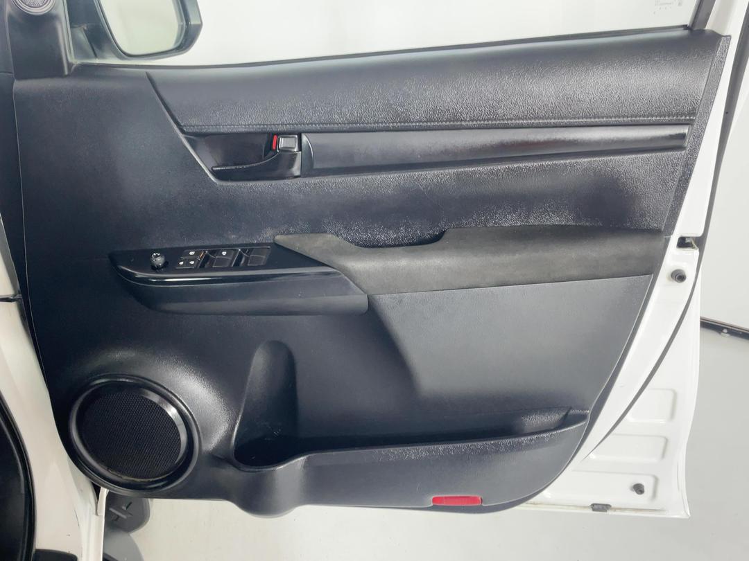 Photo '15' of Toyota Hilux