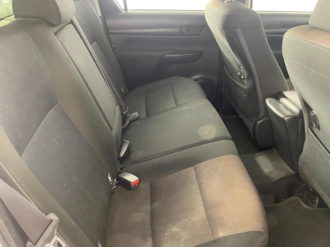 Photo '20' of Toyota Hilux