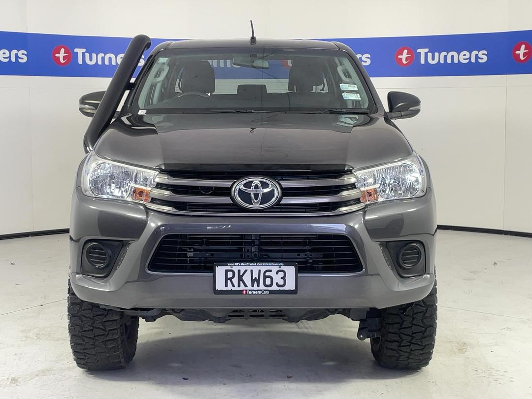 Photo '2' of Toyota Hilux