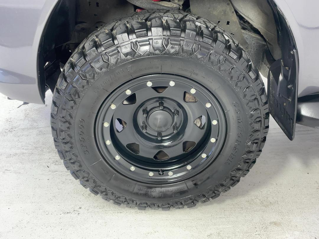Photo '10' of Toyota Hilux