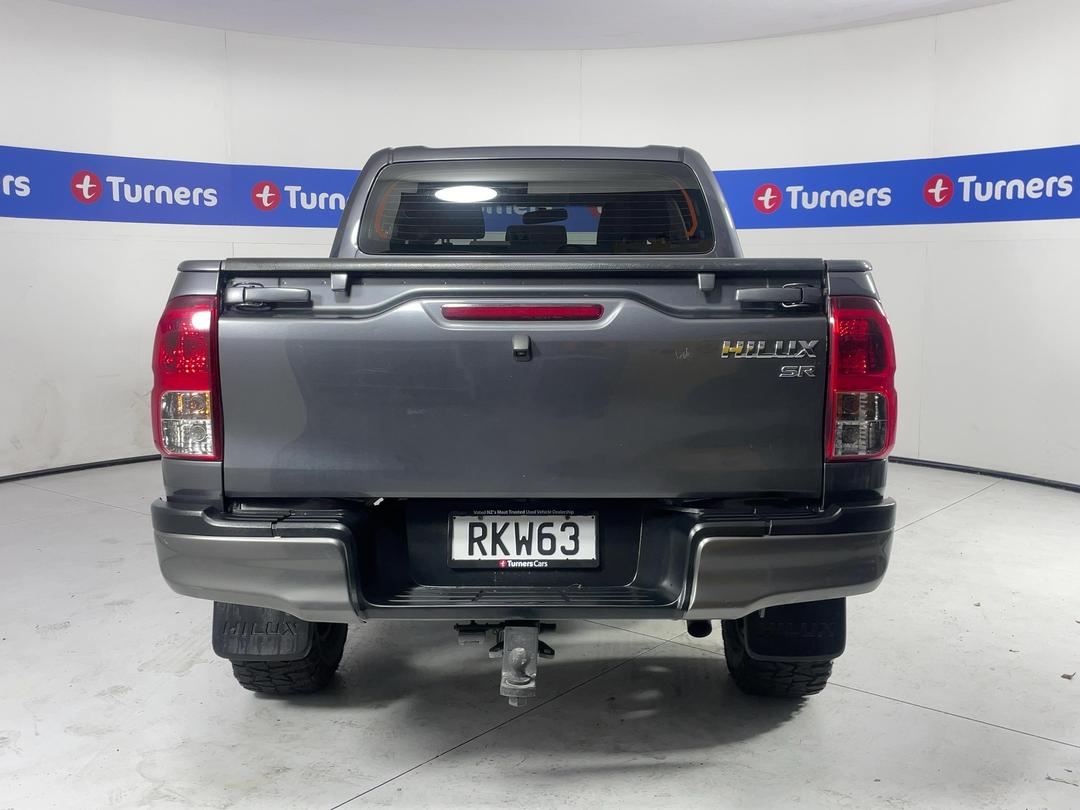 Photo '6' of Toyota Hilux