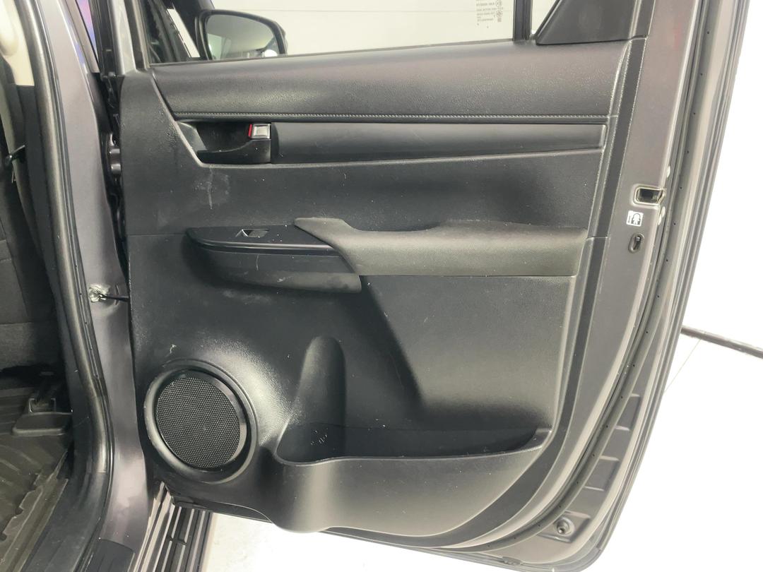 Photo '19' of Toyota Hilux