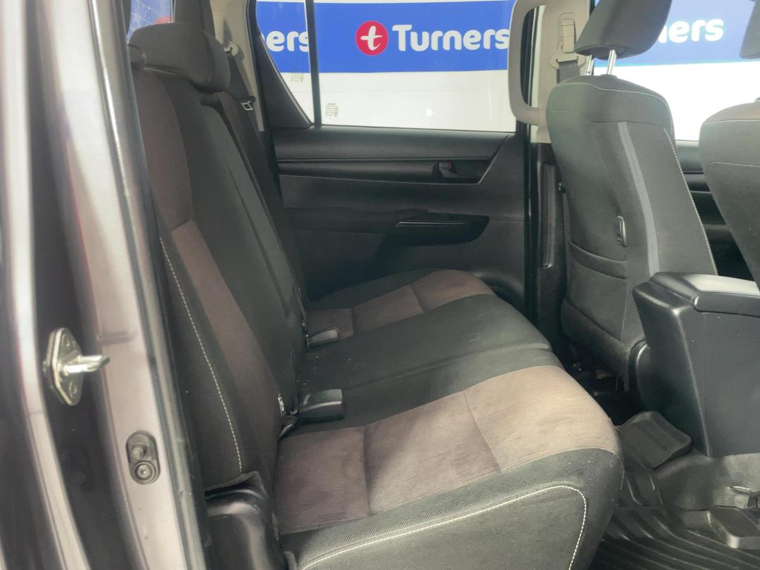 Photo '20' of Toyota Hilux
