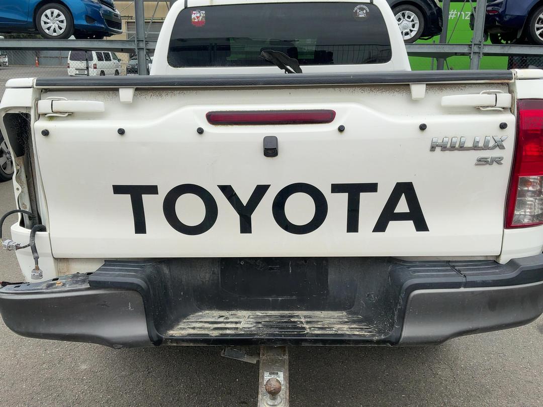 Photo '6' of Toyota Hilux SR TD DC Photo '6' of Toyota Hilux SR TD DC