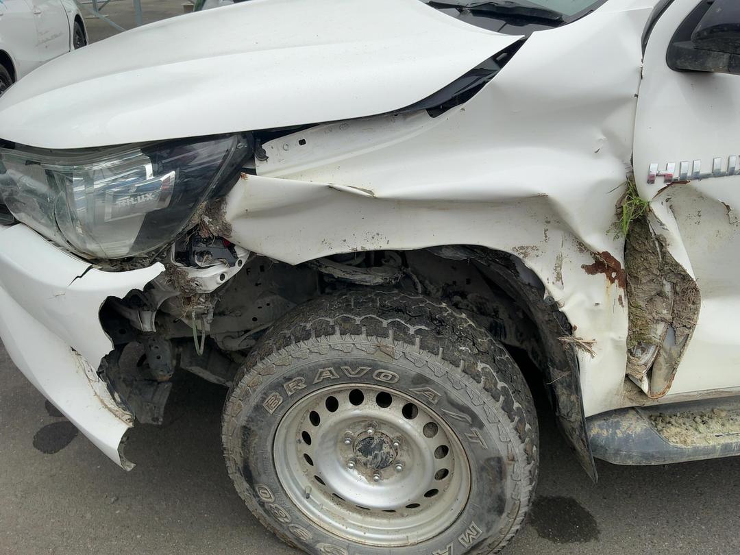 Photo '11' of Toyota Hilux SR TD DC Photo '11' of Toyota Hilux SR TD DC