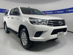 Image of 2018 Toyota Hilux SR TD DC 2WD