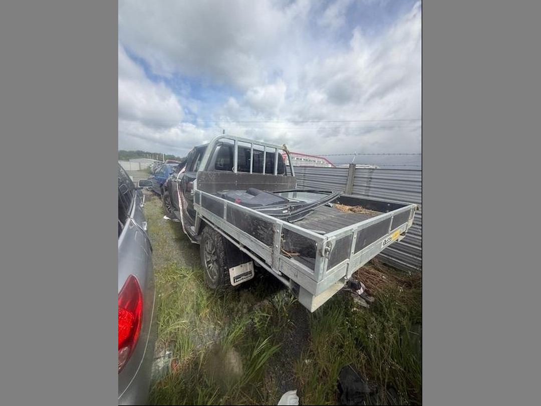 Photo '6' of Toyota Hilux SR5 TD DC