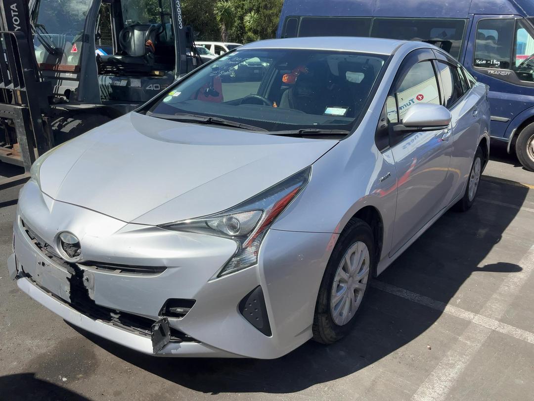 Photo '2' of Toyota Prius Photo '2' of Toyota Prius