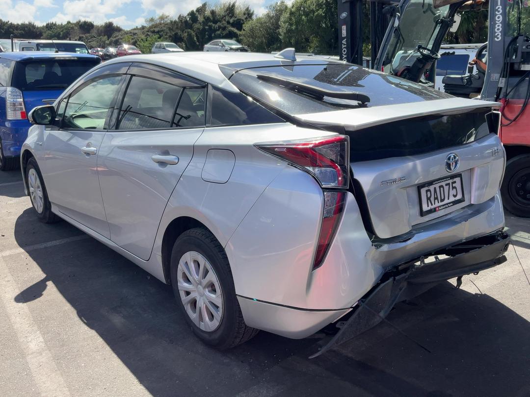 Photo '3' of Toyota Prius Photo '3' of Toyota Prius