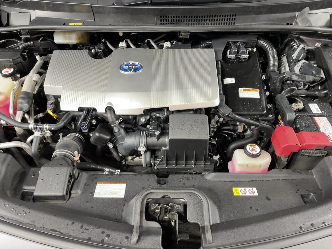 Photo '13' of Toyota Prius