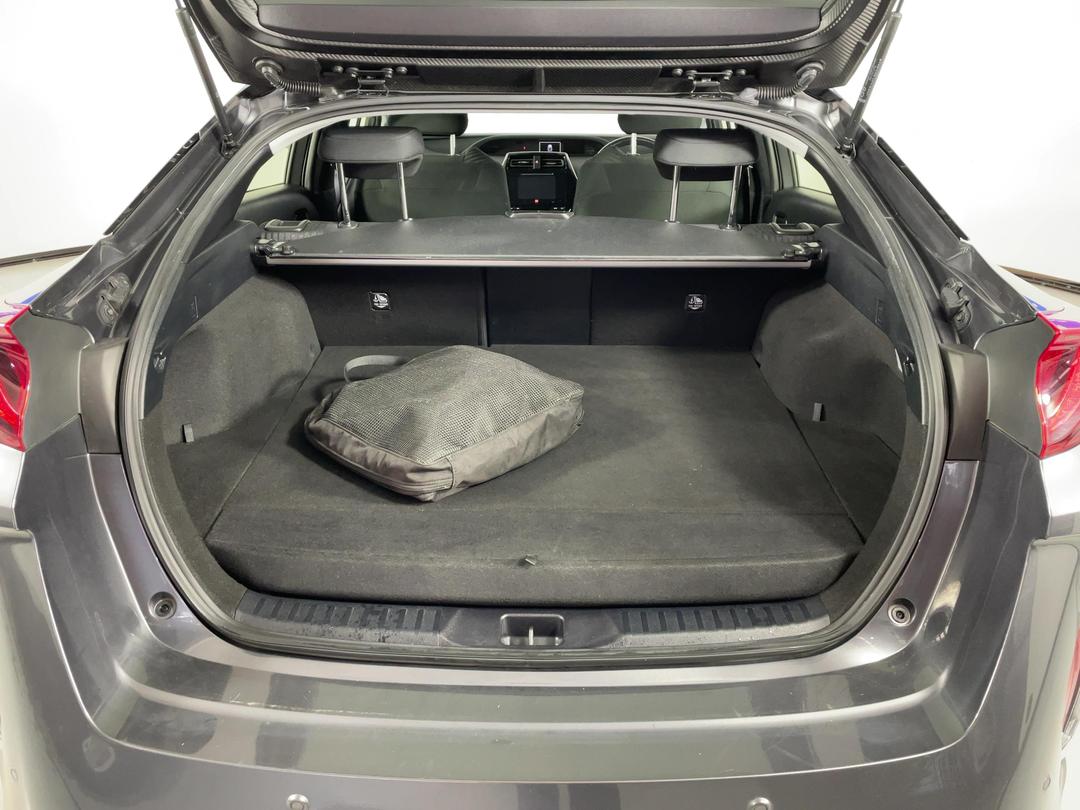 Photo '14' of Toyota Prius