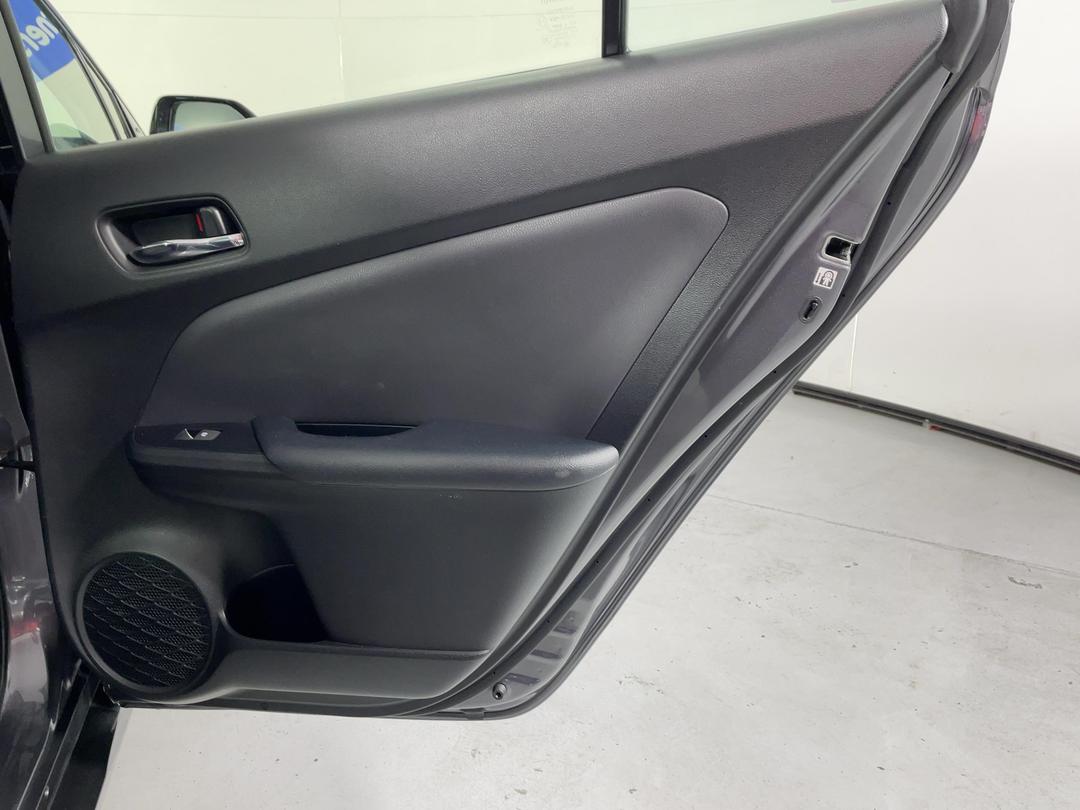 Photo '19' of Toyota Prius