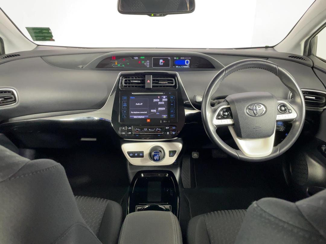 Photo '17' of Toyota Prius
