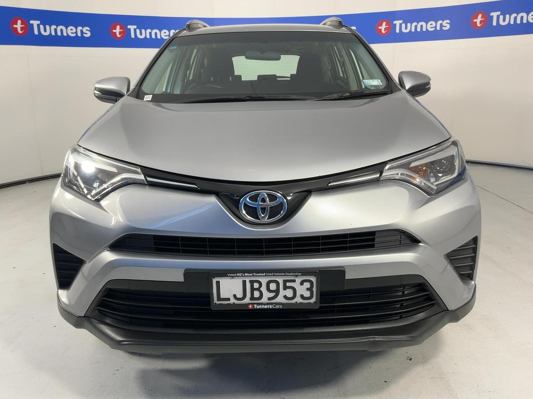 Photo '2' of Toyota Rav4
