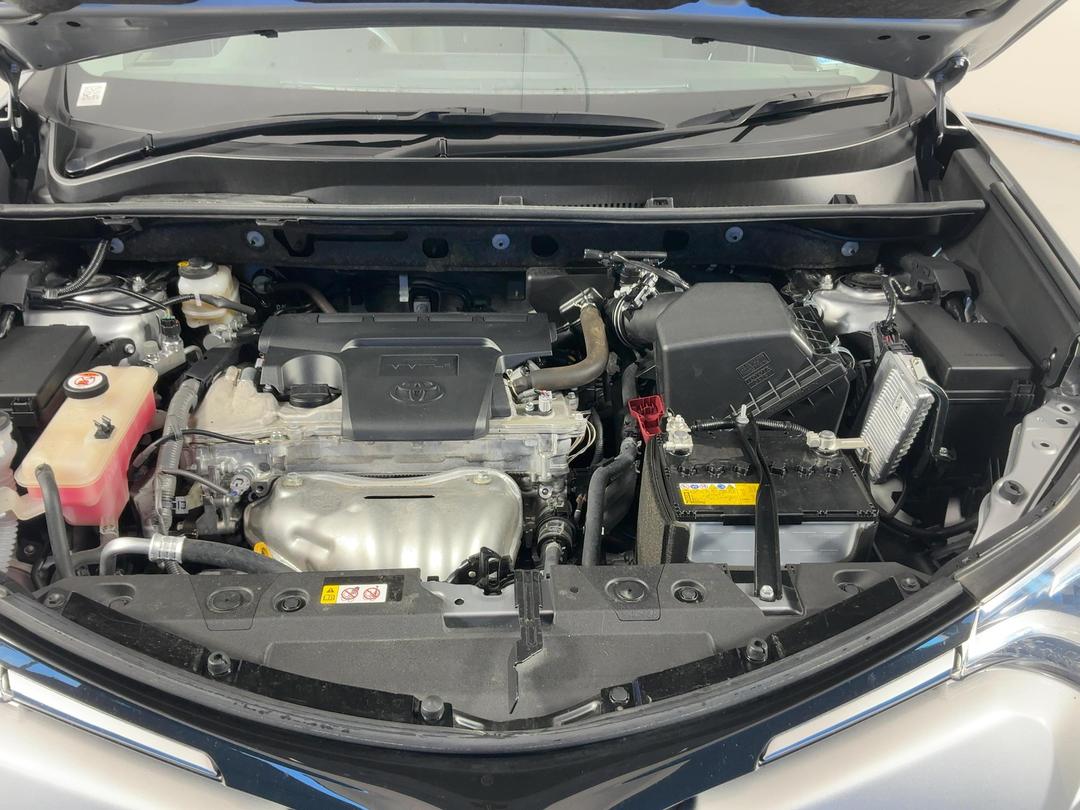 Photo '13' of Toyota Rav4