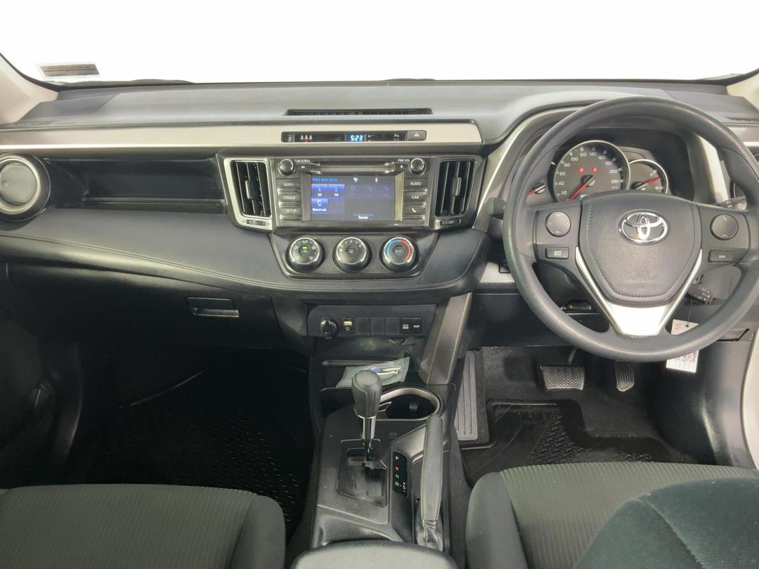 Photo '17' of Toyota Rav4